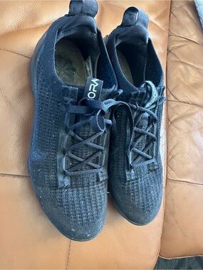 Vionic Men’s Black Knit Lace-Up Athletic Shoes